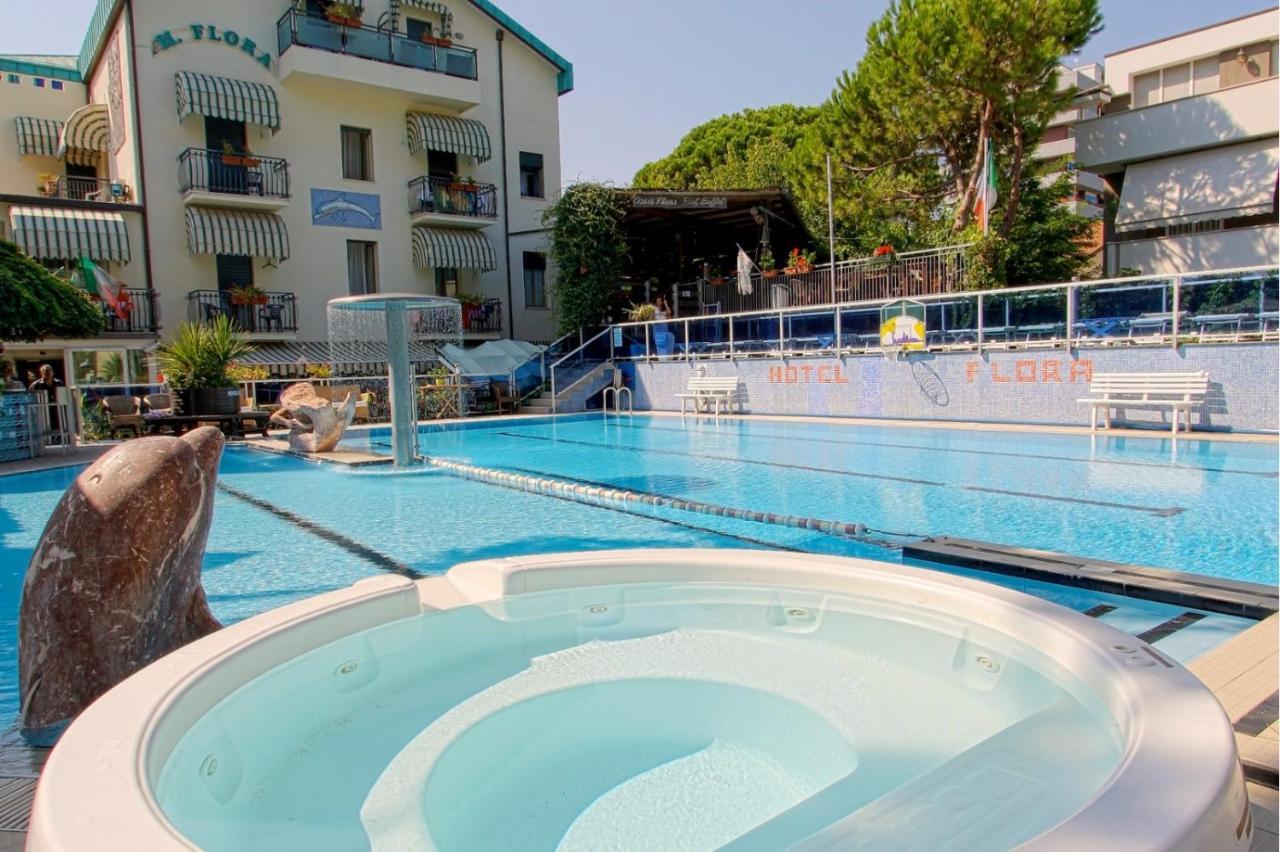 Hotel Flora Milano Marittima Extérieur photo